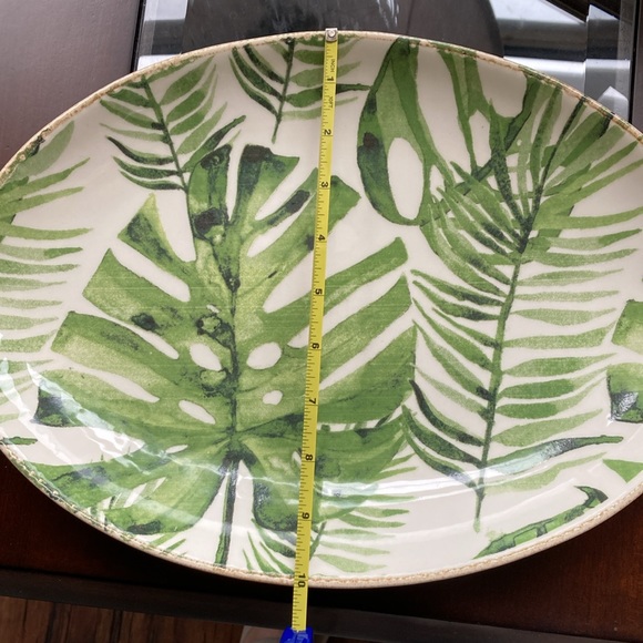 NWo/T - ceramic plant leaf serving platter. Excellent condition. 13 x 10 in - Picture 10 of 11